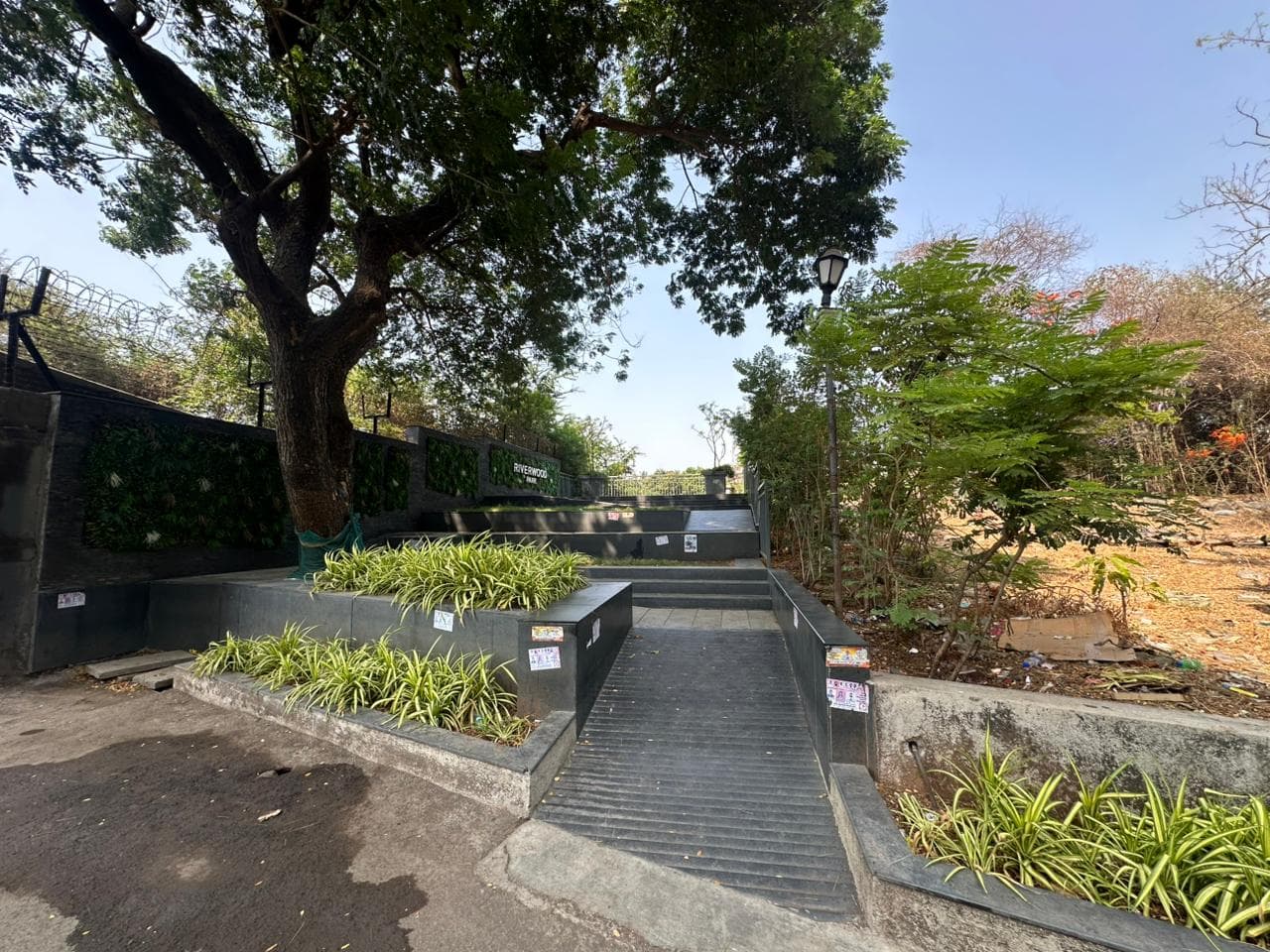 EON — Riverwoodpark, Dombivli — Lakeside Deck Construction